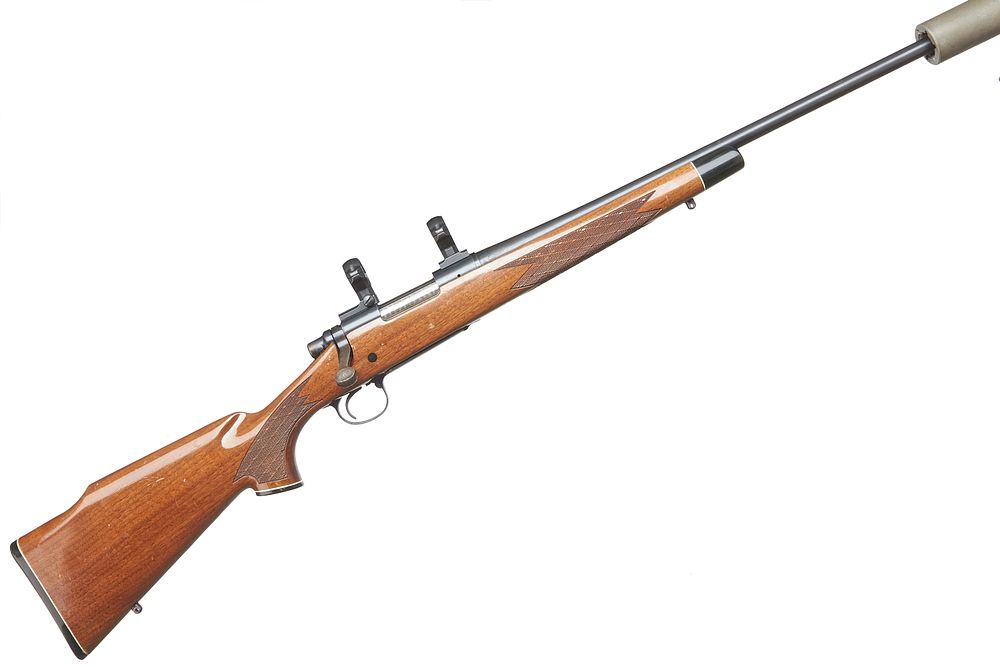 Lot 369: REMINGTON
A MOD 700.22-250 BOLT ACTION RIFLE SER NO E6806165