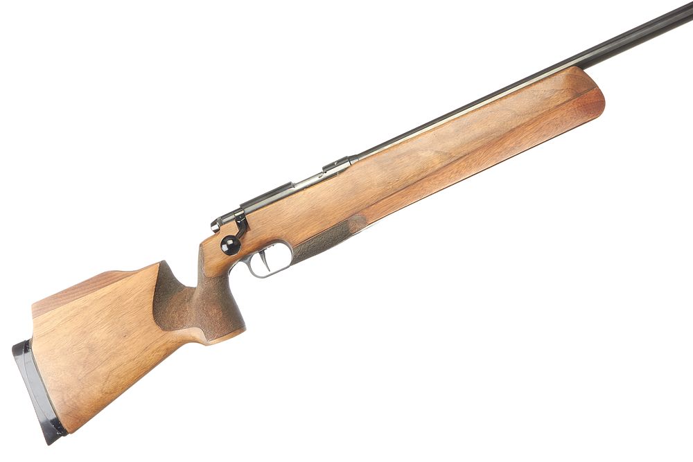 Lot 305: ANSCHUTZ
A .22LR ANSCHUTZ MODEL MATCH 54 BOLT ACTION TARGET RIFLE. Ser No 60273X.