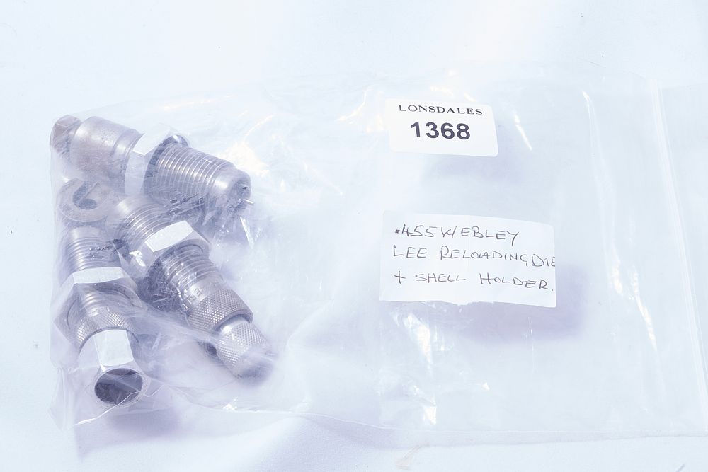 Lot 219: 1 SET OF LEE RELOADING DIES IN .465 WEBLEY "NEW"