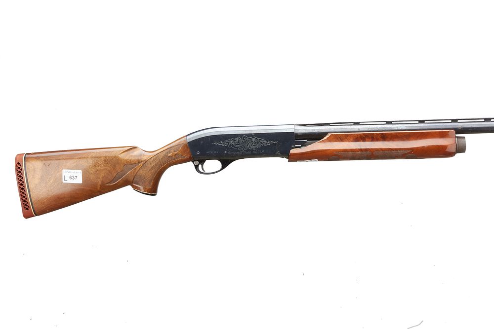 Lot 550: REMINGTON 1100 12 BORE SEMI-AUTO NO. N834565V