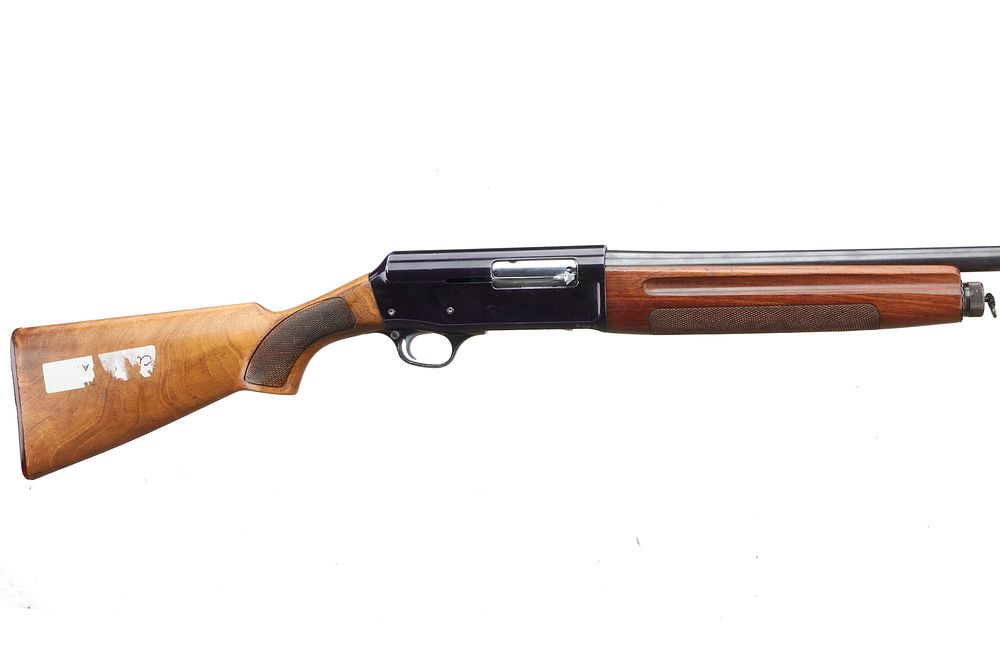 Lot 543: A FRANCHI REPEATING 12 BORE SHOTGUN