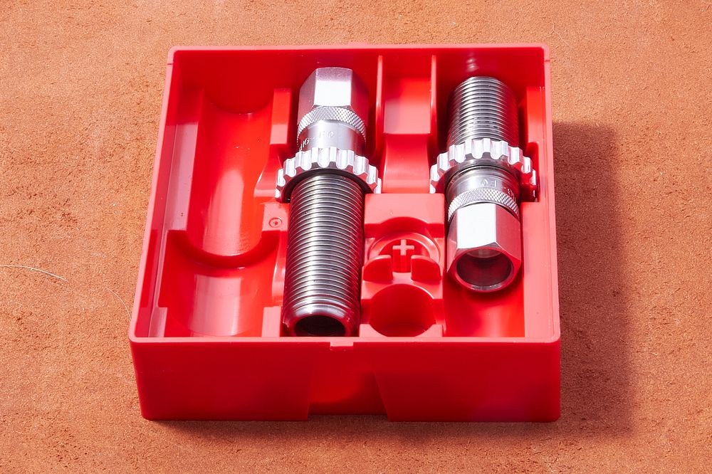Lot 210: SET OF LEE CHARGING DIES *UNUSED* SER 90995