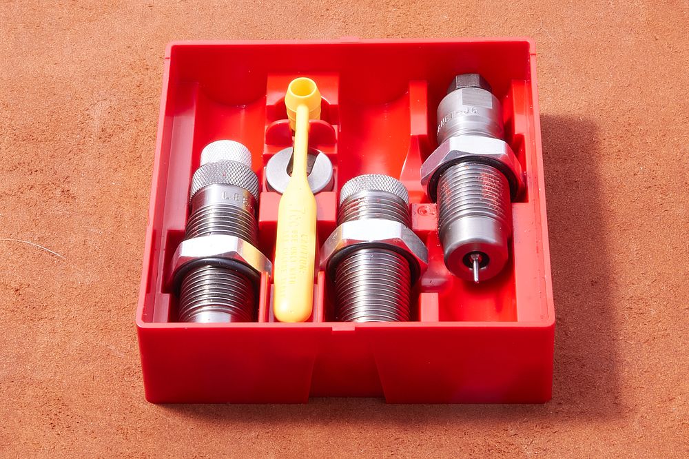 Lot 206: SET OF .17 HORNET RELOADING DIES *UNUSED* SER. 90096
