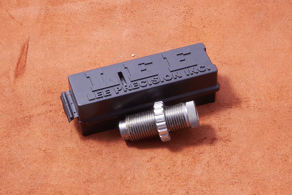 Lot 176: .22 HORNET/.221 FIREBALL LEE FACTORY CRIMP DIE *UNUSED* SER. 90829