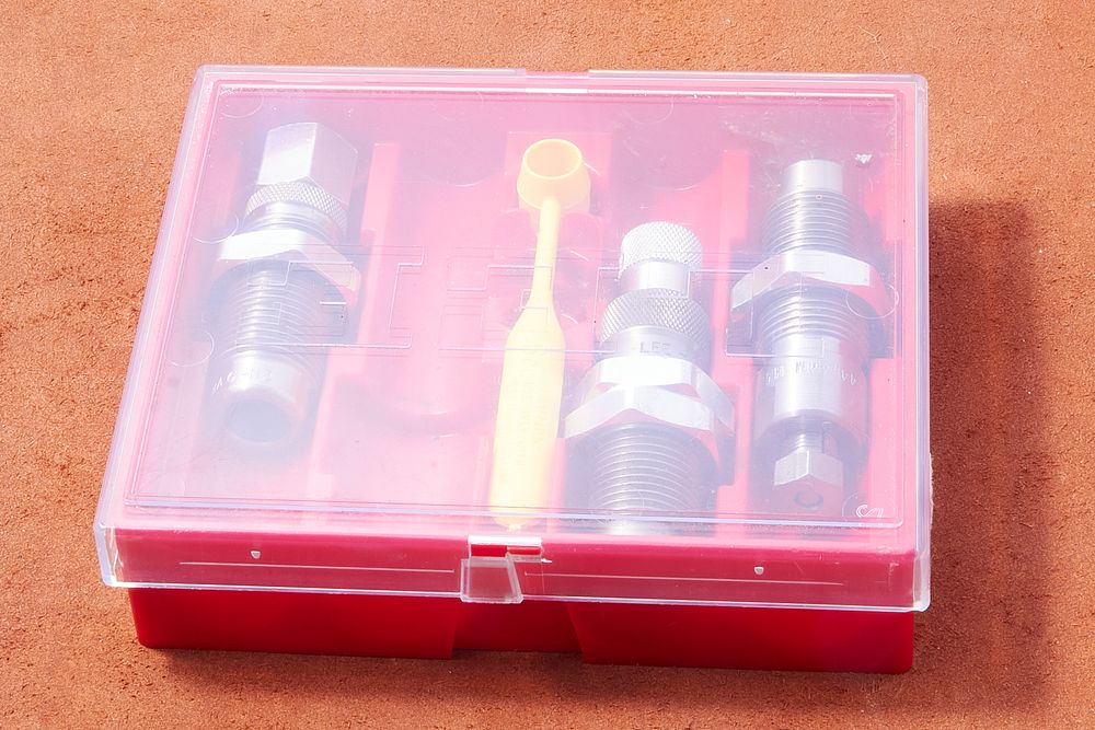 Lot 171: .44 MAGNUM LEE DIE SET *USED*