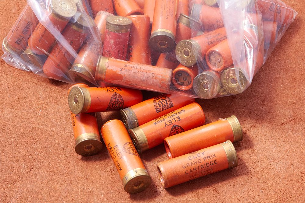 Lot 402: ASSORTED 12 BORE ELEY GRAND PRIX CARTRIDGES