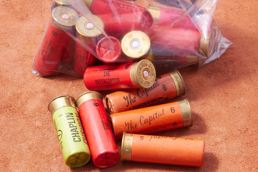Lot 395: ASSORTED GUN ROOM 12 BORE CARTRIDGES