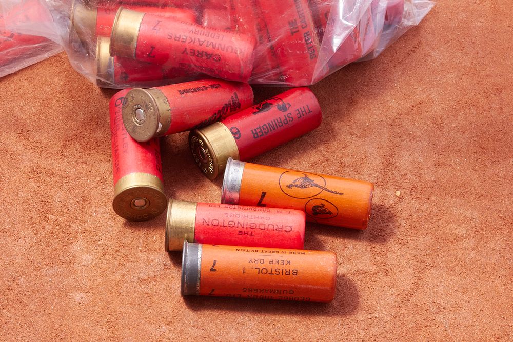 Lot 1520: ASSORTED GUNMAKER 12 BORE CARTRIDGES