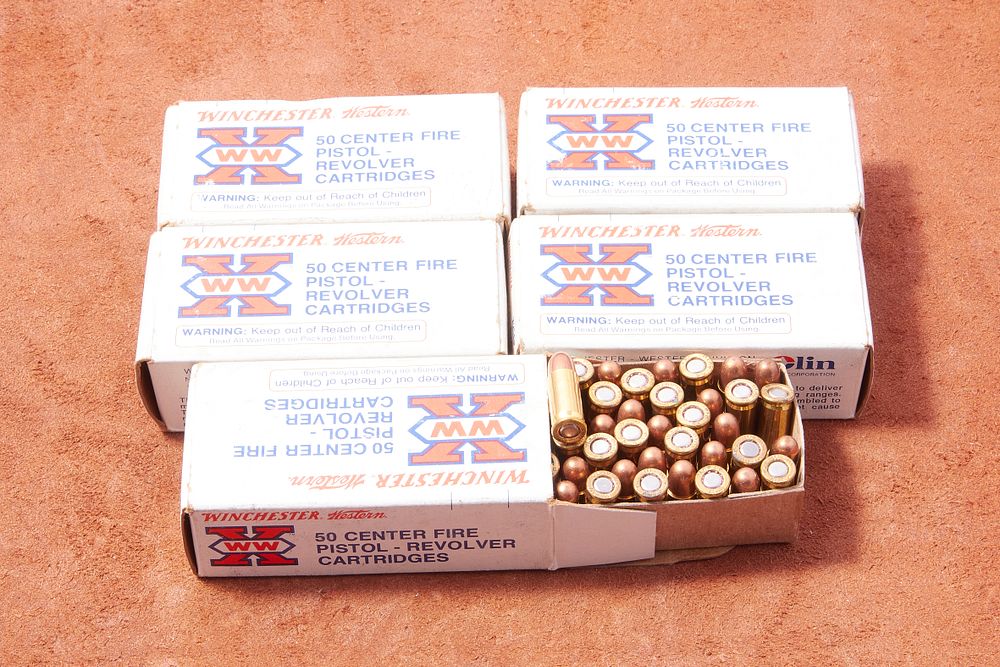 Lot 1571: TWO HUNDRED AND FIFTY ROUNDS OF .25 AUTO PISTOL - REVOLVER CARTRIDGES. BY WINCHESTER .