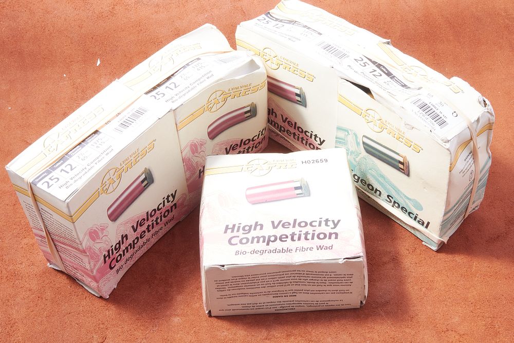 Lot 1270: One hundred and twenty five rounds of 12 bore High Velocity Competition shotgun cartridges. In boxes. By Lyalvale Express.
