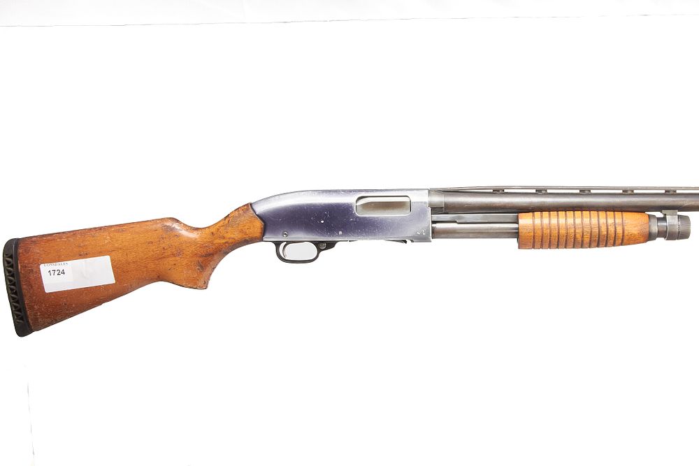 Lot 681: 12 BORE WINCHESTER RANGER MODEL 120 PUMP ACTION SER. L1581395