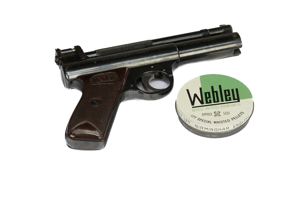 Lot 256: WEBLEY SENIOR .177 AIR PISTOL W/ WEBLEY PELLETS