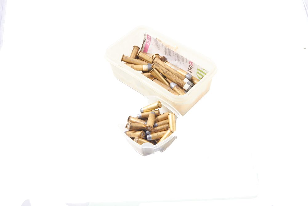 Lot 377: MIX OF BLACK POWDER CARTRIDGES AND .44-40