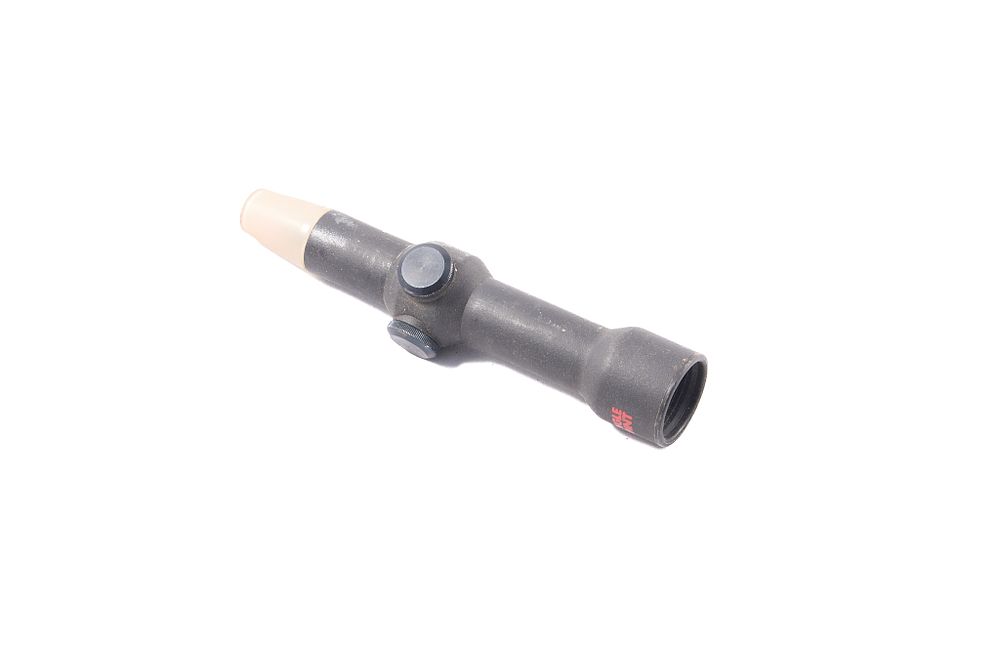 Lot 1494: SINGLE POINT EYE OCCLUSION RED DOT SIGHT