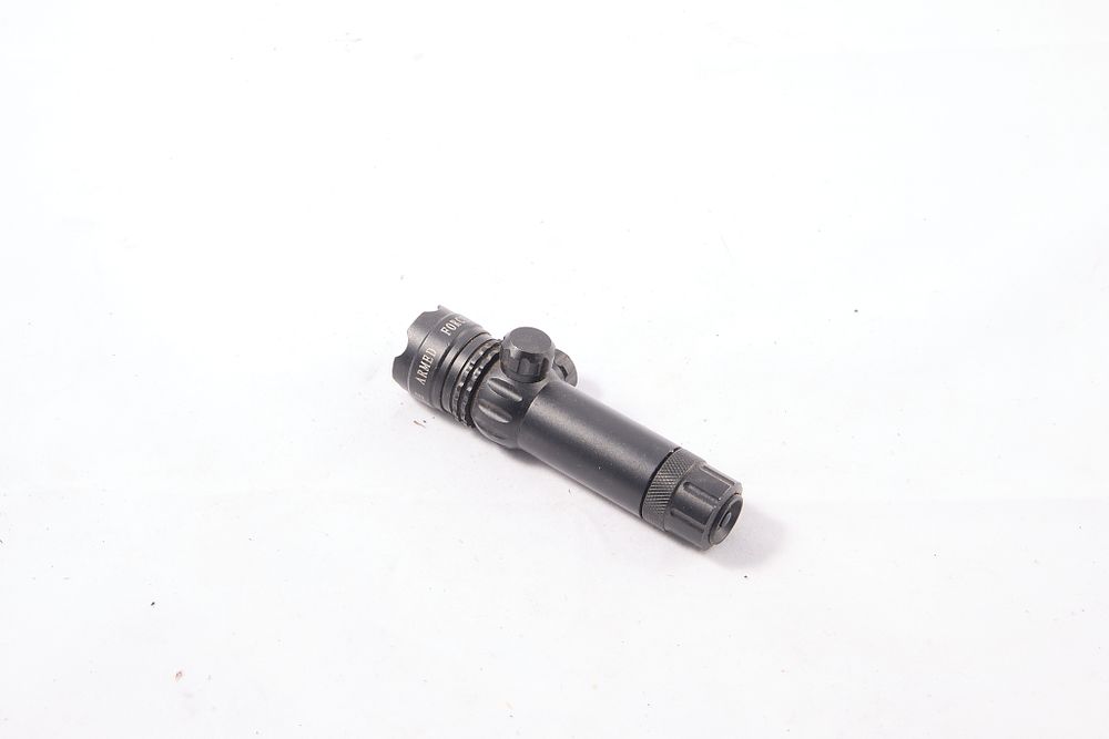 Lot 1493: SIGHT MODULE "ARMED FORCES" GREEN LASER