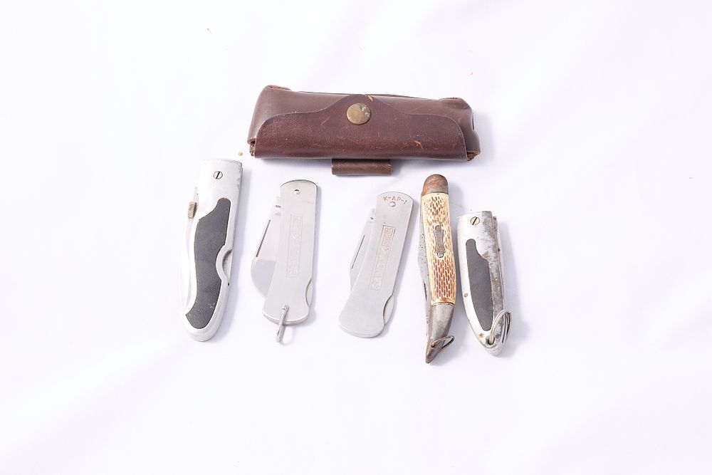 Lot 1461: LOT OF ASSORTED FOLDING KNIVES