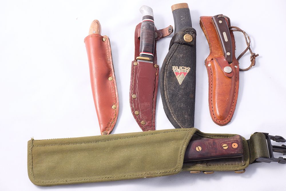 Lot 1459: LOT OF ASSORTED KNIVES