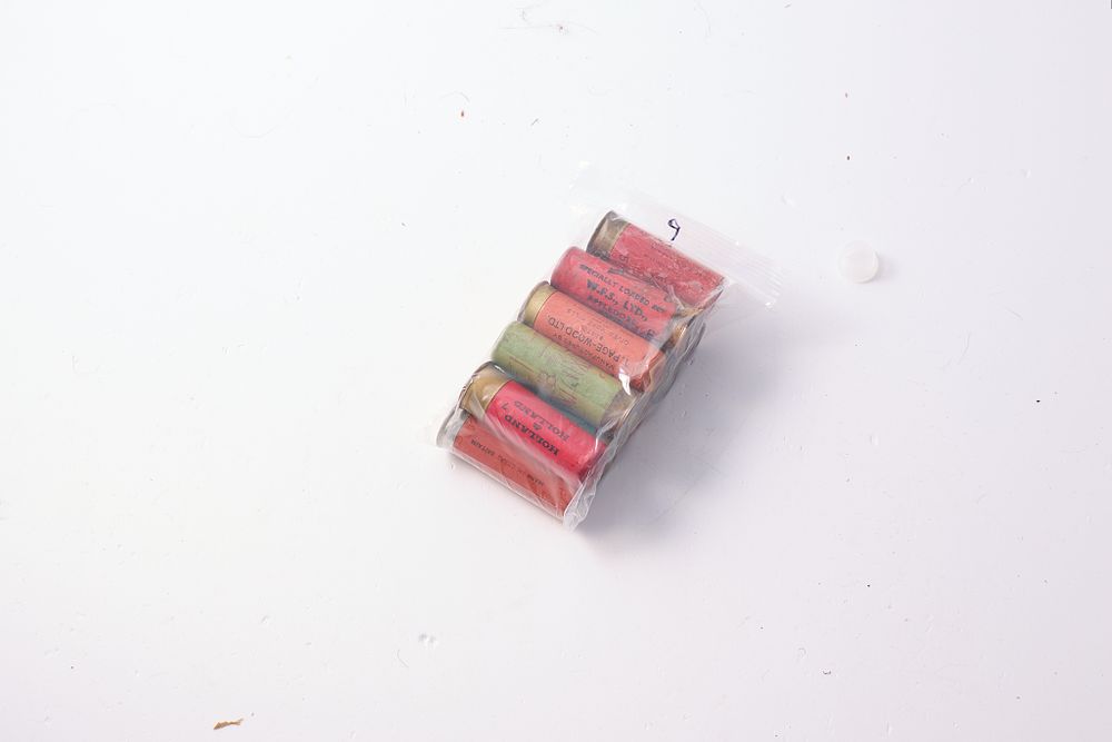 Lot 1361: 10 COLLECTABLE PAPER CASED 12G SHOTGUN CARTRIDGE SELECTION. WILLIAM EVANS, PALL MALL, LONDON 7 / HOLLAND AND HOLLAND 7 / ROTTWEIL 6 ½ / AZOT MADE IN USSR 7 / ARMY AND NAVY STORES LTD, LONDON 6 / ELEY KYNOCH WITH ICI - IMPERIAL CHEMICAL INDUSTRIES 7 / CZEC