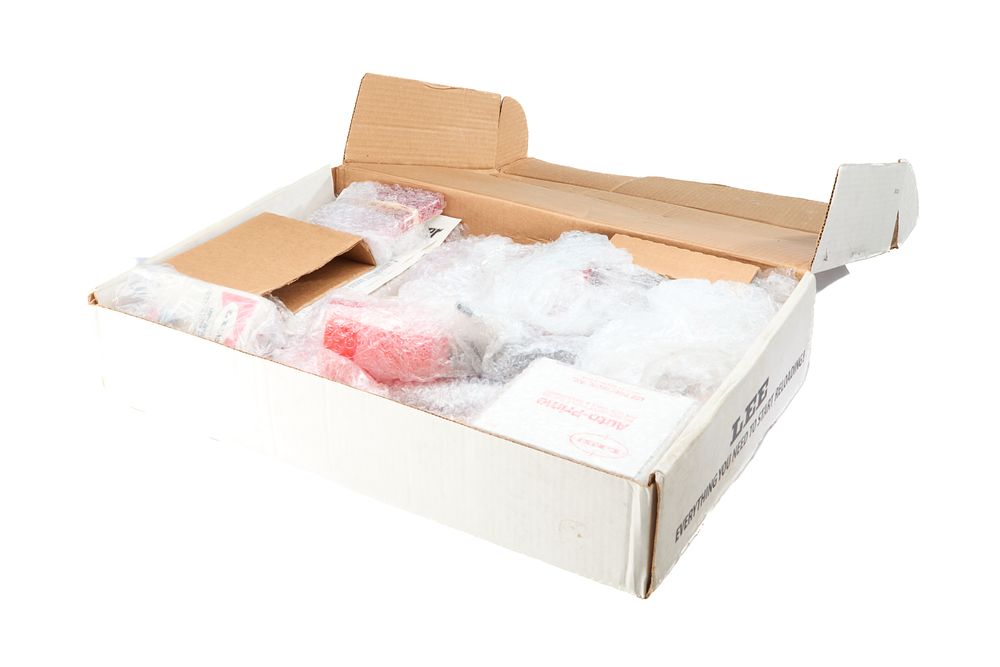 Lot 1302: LEE ANNIVERSARY RELOADING KIT UNUSED COMPLETE IN BOX