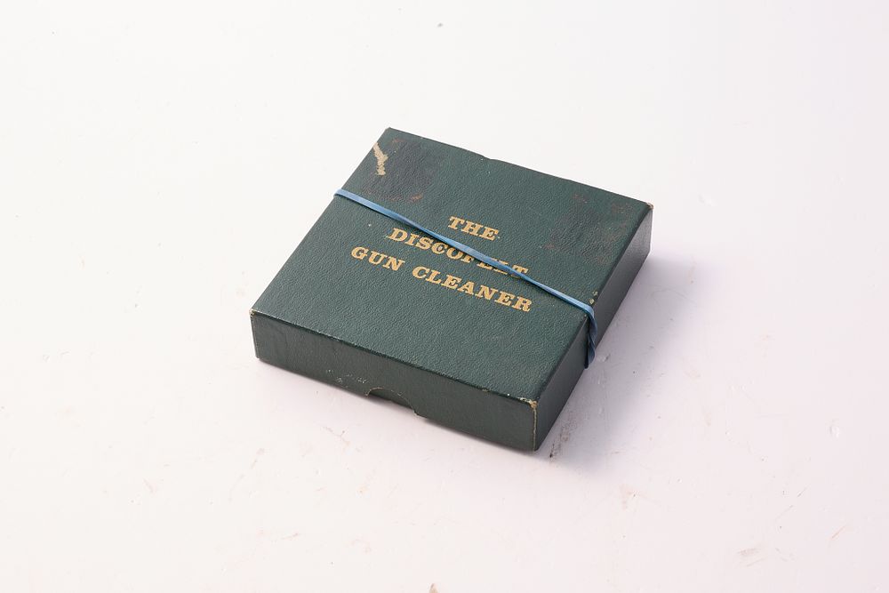 Lot 1258: DISCOFELT GUN CLEANER KIT