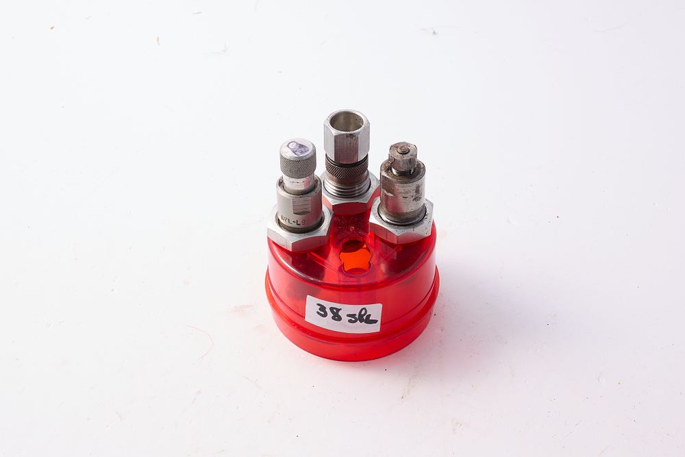 Lot 1183: LEE .38 SPECIAL 3 DIE SET