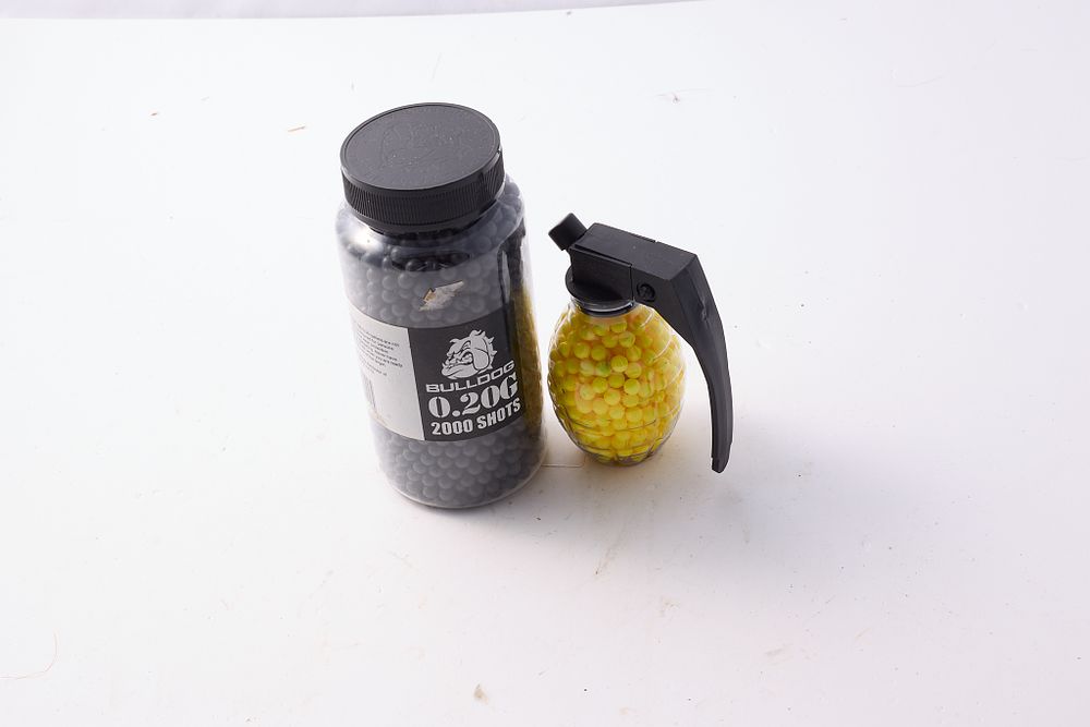 Lot 1159: LOT OF 6MM AIRSOFT BBS