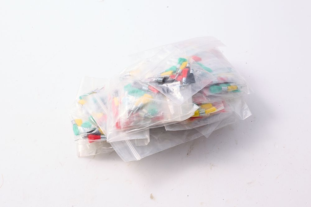 Lot 1156: LOT OF ASSORTED AIRGUN DARTS
