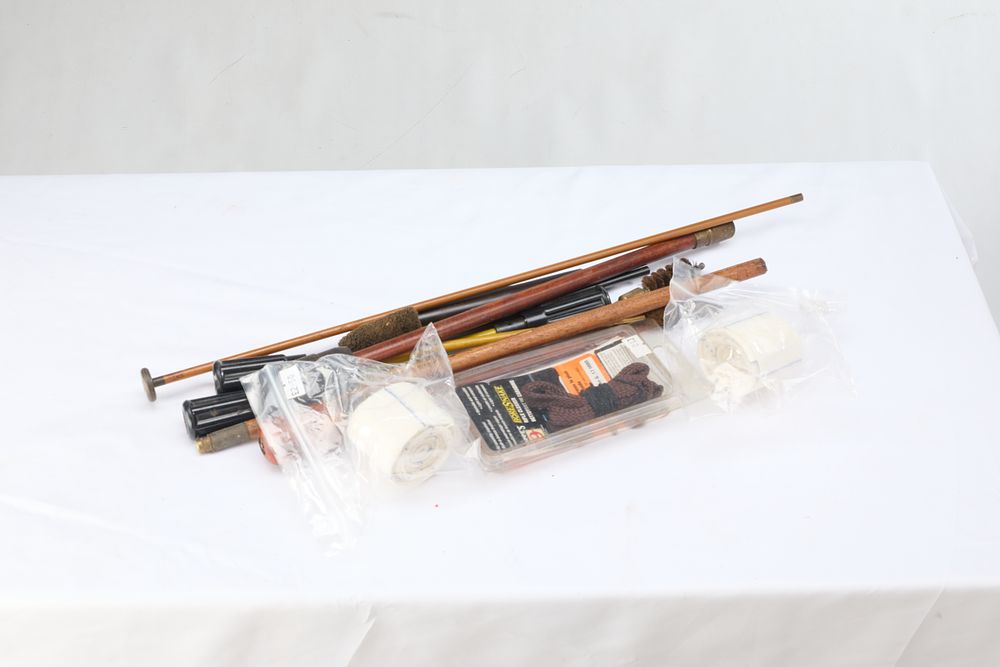 Lot 1153: ASSORTED BORE CLEANING PRODUCTS