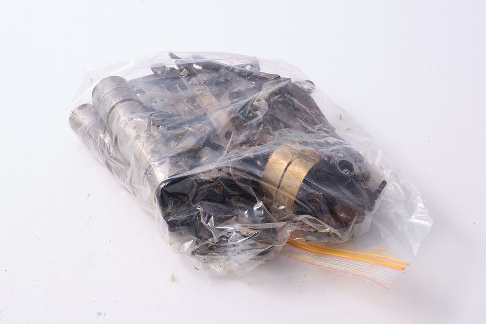 Lot 510: LOT OF ASSORTED SPARES INCLUDING SIDELOCKS AND TRIGGERS