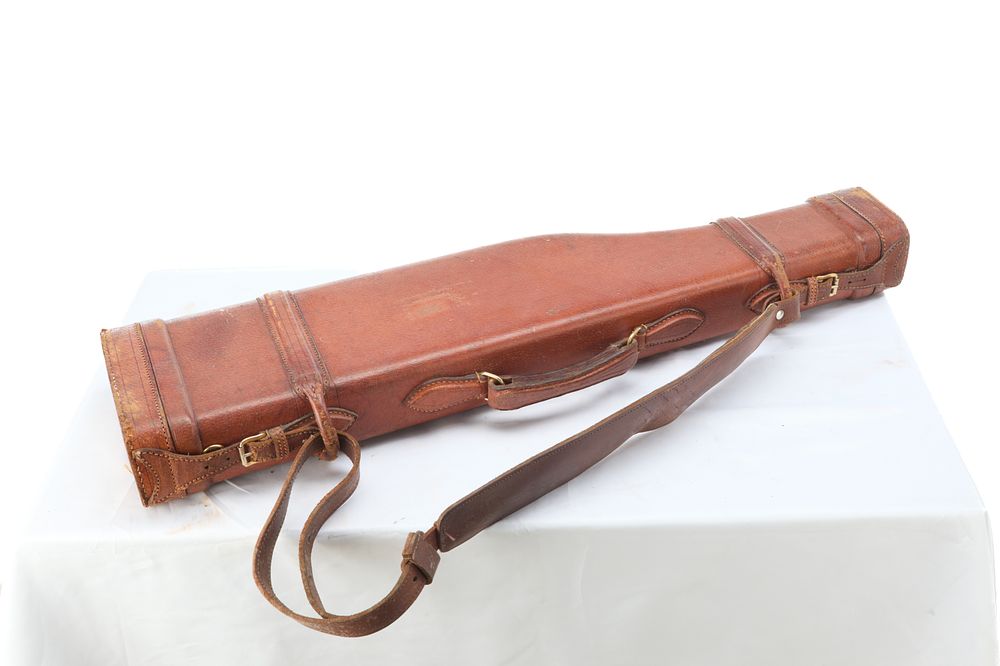 Lot 1085: LEG OF MUTTON LEATHER CASE, HARDBODY W/ STRAP