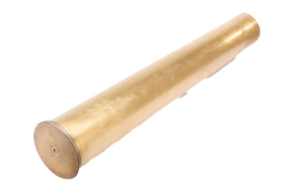 Lot 1044: BRITISH 3 INCH SHELL CASING