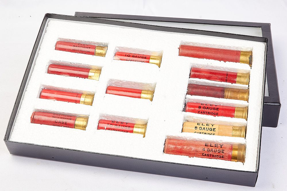 Lot 498: A COLLECTION OF ELEY 4, 8, 10, 12-BORE CARTRIDGES