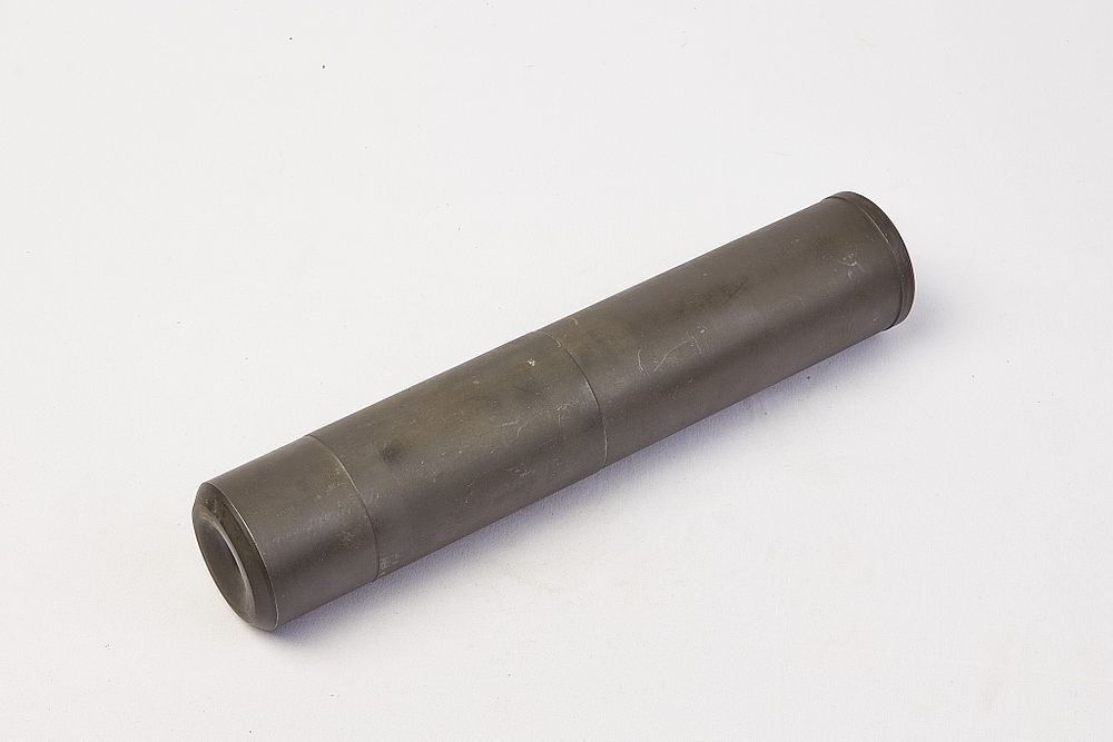 Lot 1556: REFLEX T8 0.25 SOUND MODERATOR, NVN 
 14MM SPIGOT THREAD WITH BUSH