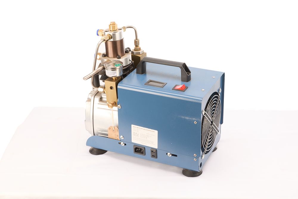 Lot 1048: BOXED AIR COMPRESSOR