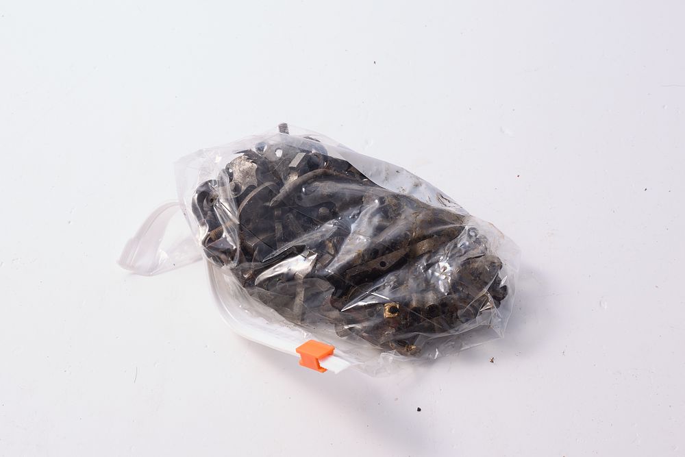 Lot 1272: ASSORTED SPARES