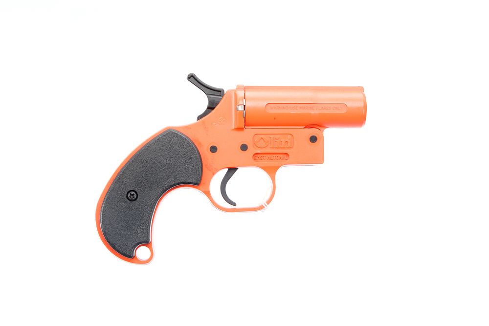 Lot 403: OLIN A 12-BORE PLASTIC FLARE PISTOL Ser No...