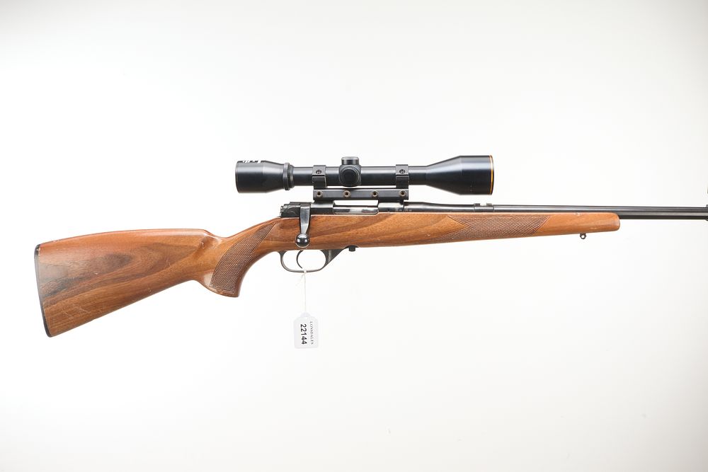 Lot 464: CZ