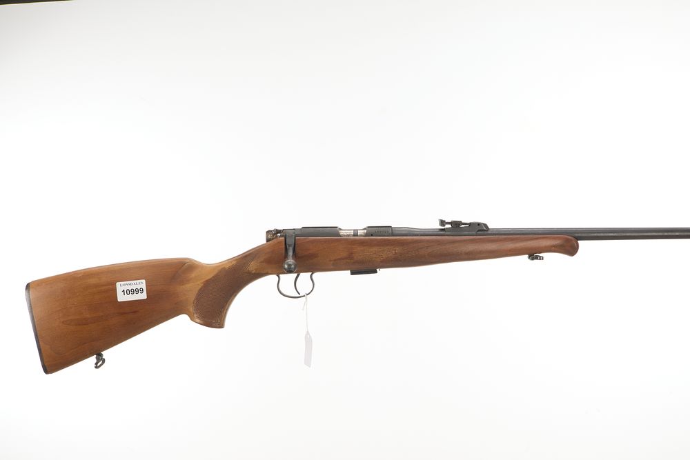 Lot 498: BRNO A .22 LR BOLT ACTION RIFLE Ser...