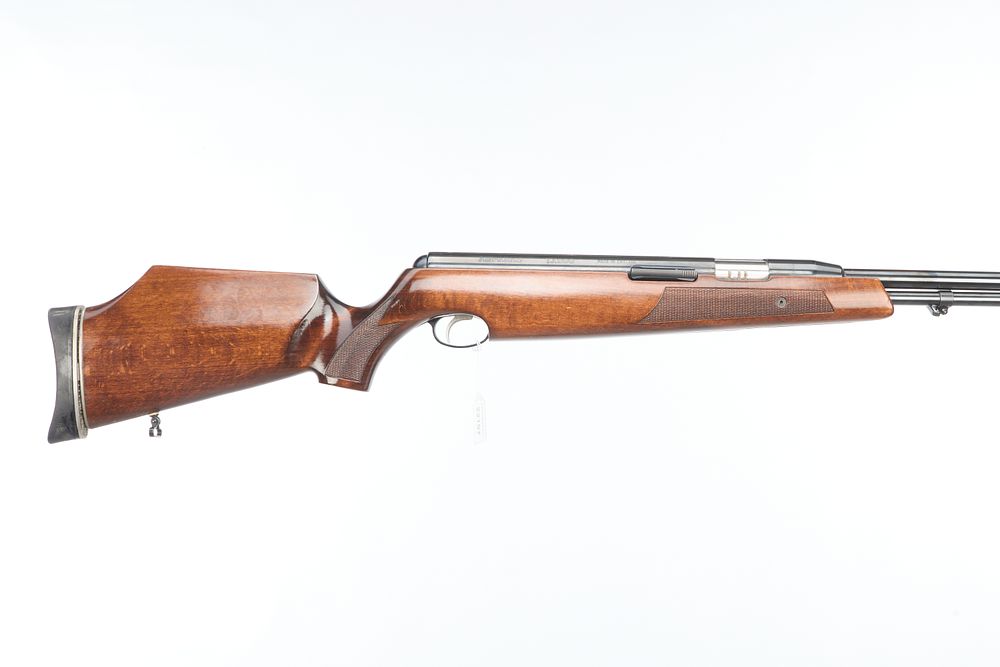 Lot 695: AIR-ARMS
