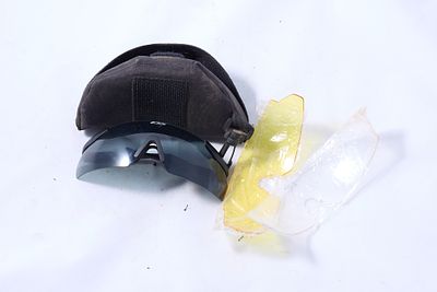 LITTLE USED ESS ICE EYESHIELD GLASSES W/ INTERCHANGABLE LENSES