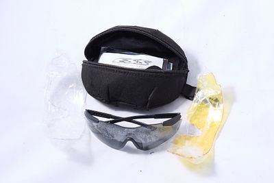 USED ESS ICE EYESHIELD GLASSES W/ INTERCHANGABLE LENSES. *DAMAGE TO POLARISING FILTER ON TINTED 