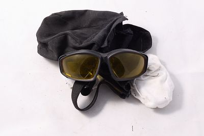 ESS SAFETY GOGGLES, WITH 2 SETS OF SPARE LENSES