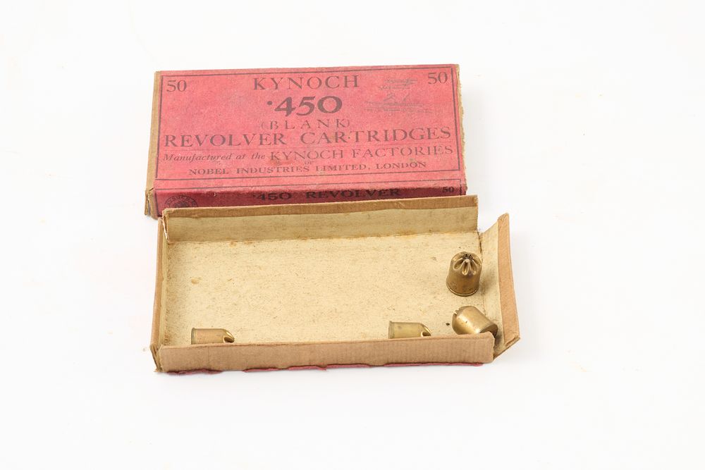 Lot 1256: .450 BLANK REVOLVER CARTRIDGES KYNOCH 4 ROUNDS;