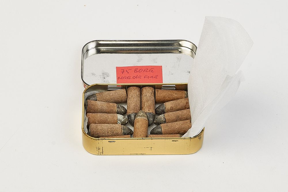 Lot 660: 75-BORE NEEDLEFIRE ROUNDS 13 OF