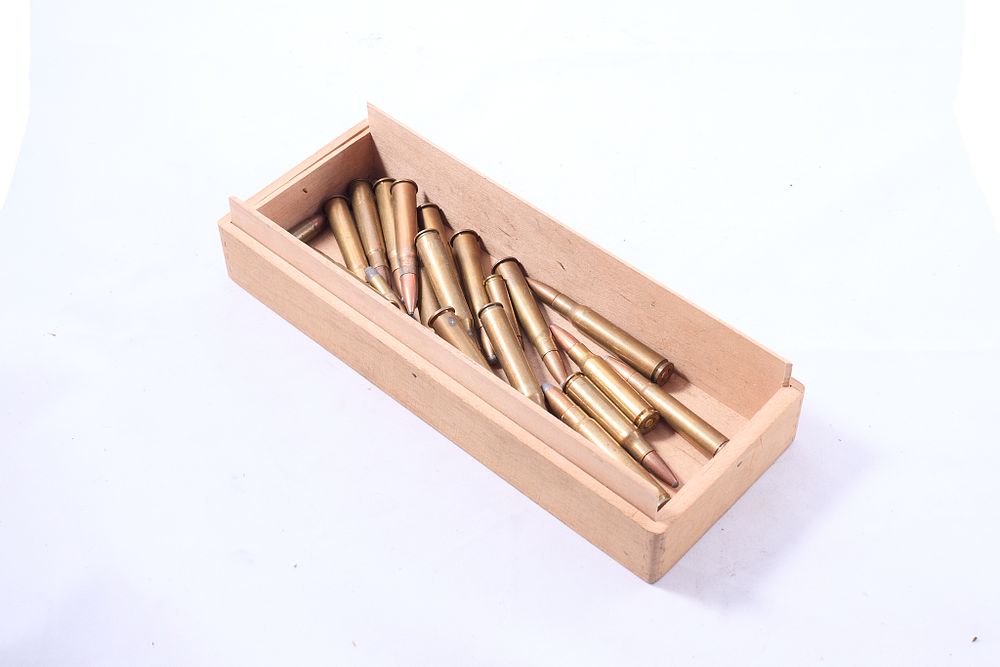 Lot 665: ASSORTED AMMUNITION, MOSTLY .303