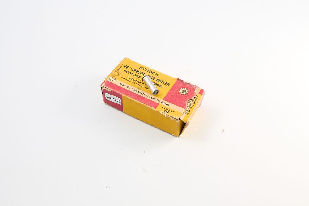 Lot 375: KYNOCH .38 SPECIAL WAD CUTTER ROUNDS 146 GR, 50 OF