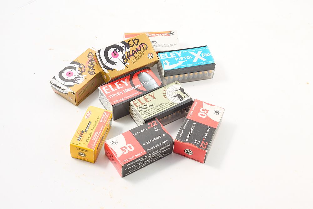 Lot 276: .22LR Mix 450 of;