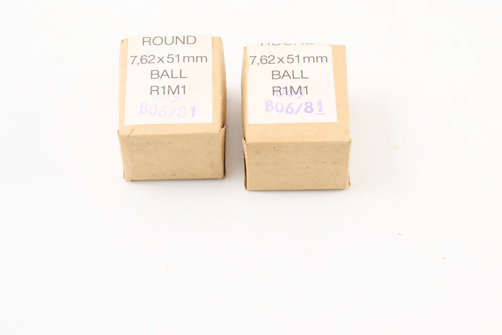 Lot 416: 7.62 X 51MM BALL R1M1 40 ROUNDS;