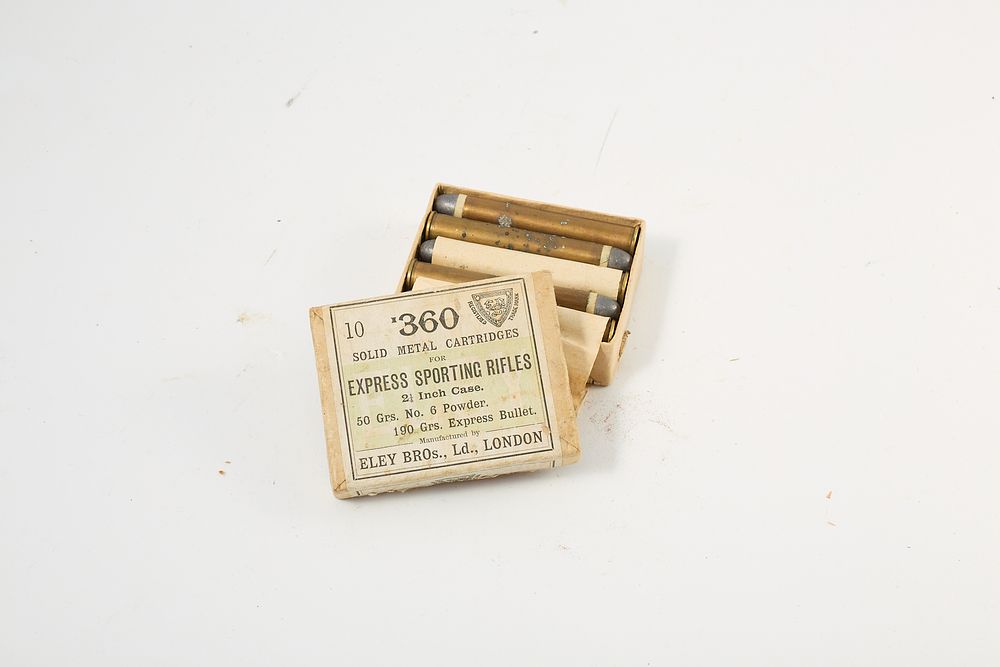 Lot 697: .360 2 1/2" 190 gr ELEY 10 of;