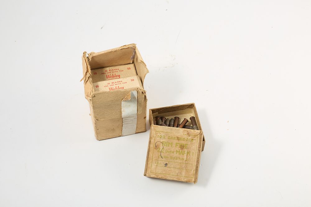 Lot 699: .22 LAUNCHER BLANK 350 of, .22LR MK 1 30 of;